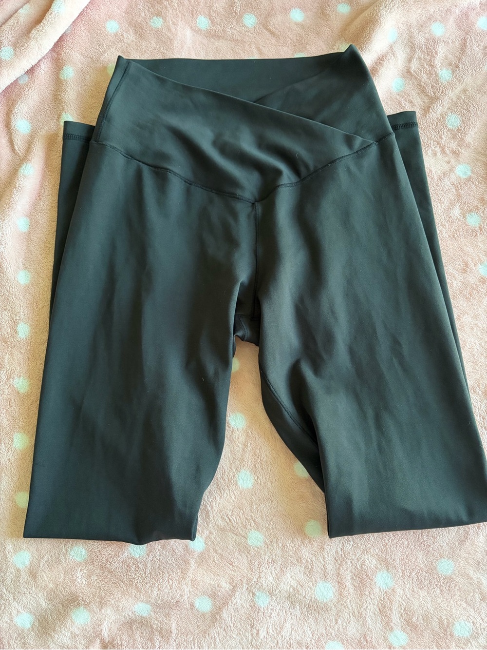 Pink Lily Black High-Rise Workout Leggings